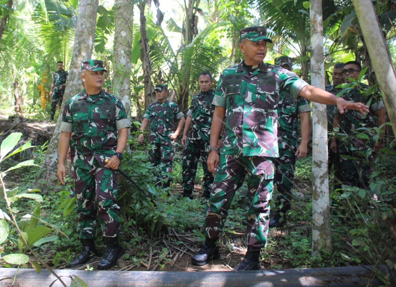 Launching Program TNI AD Manunggal Air, Dandim Tabanan Dampingi Pangdam