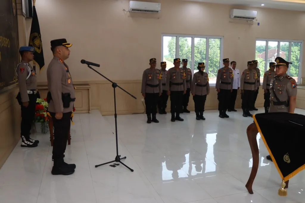 Upacara Sertijab Kapolsek Puspo Dipimpin Langsung Kapolres Pasuruan