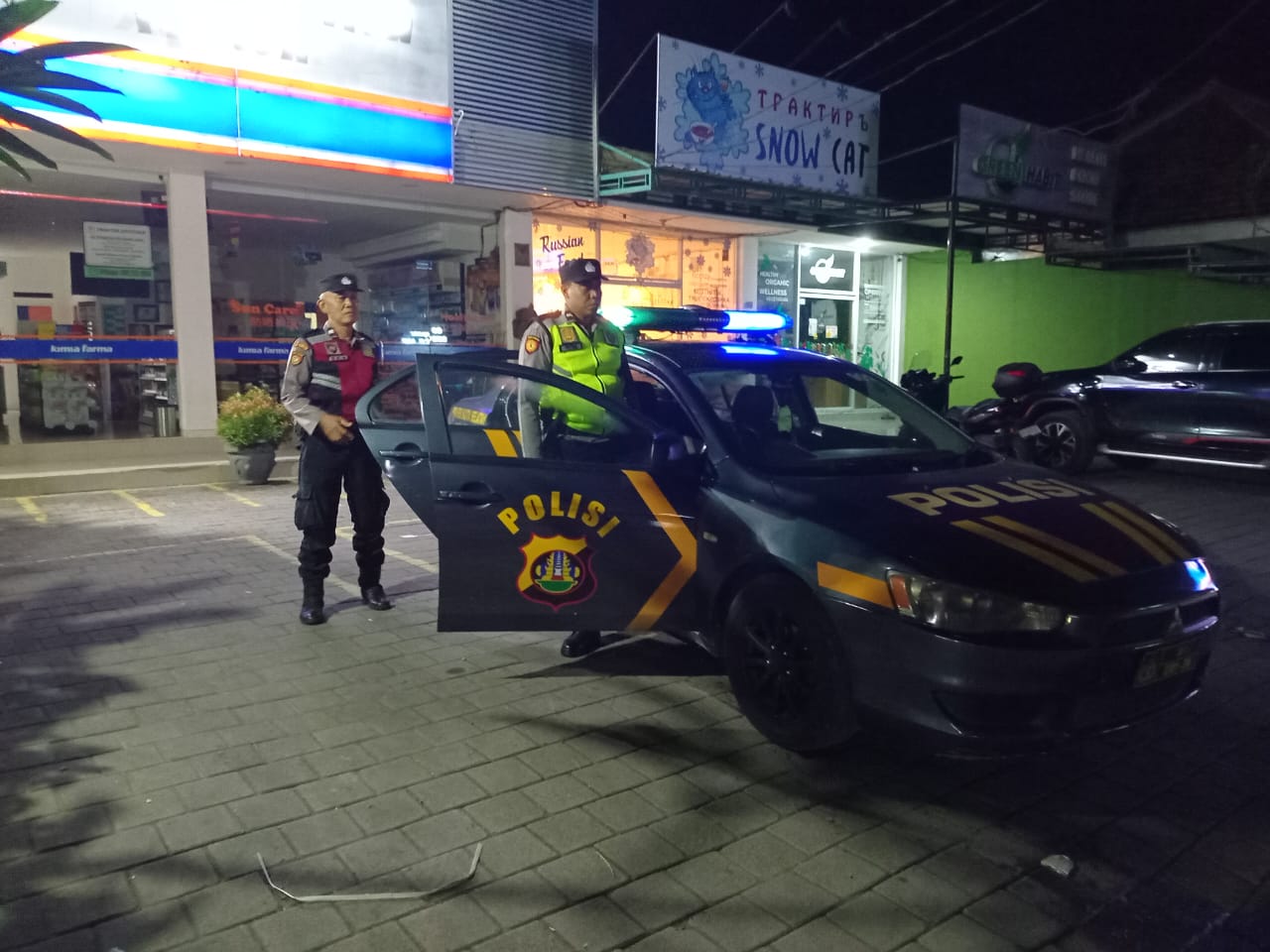 Patroli Blue Light Polsek Kutsel Amankan Wilayah dan Logistik Pemilu 2024