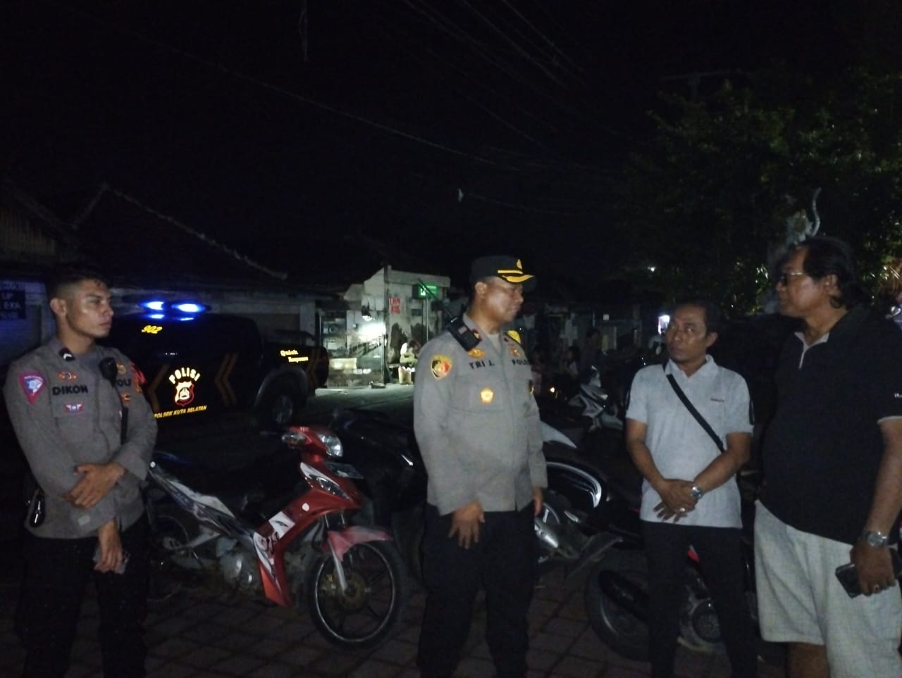 Pergeseran Kotak Suara Dipantau Lansung Kapolsek Kuta Selatan 