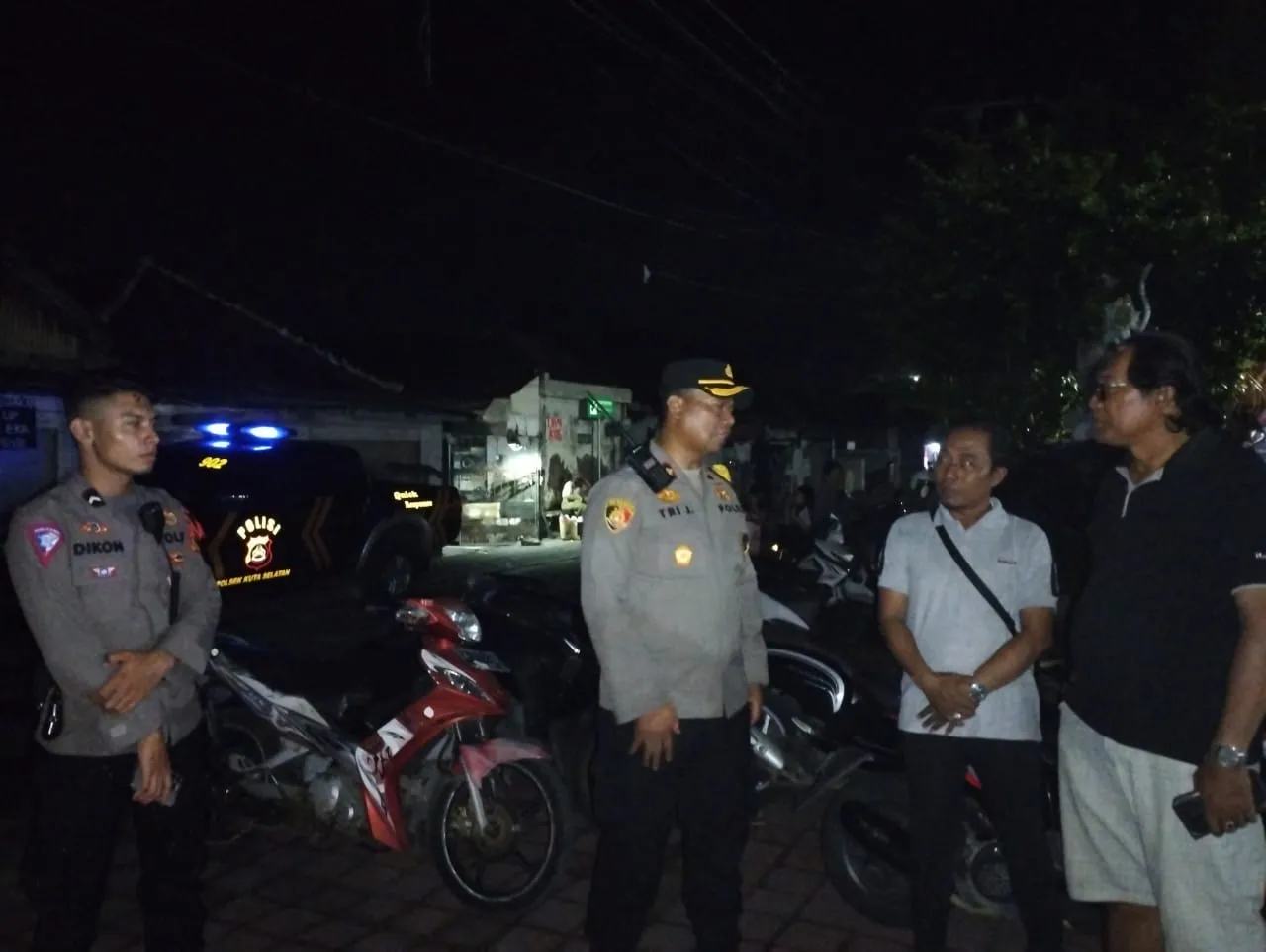 Pergeseran Kotak Suara Dipantau Lansung Kapolsek Kuta Selatan 