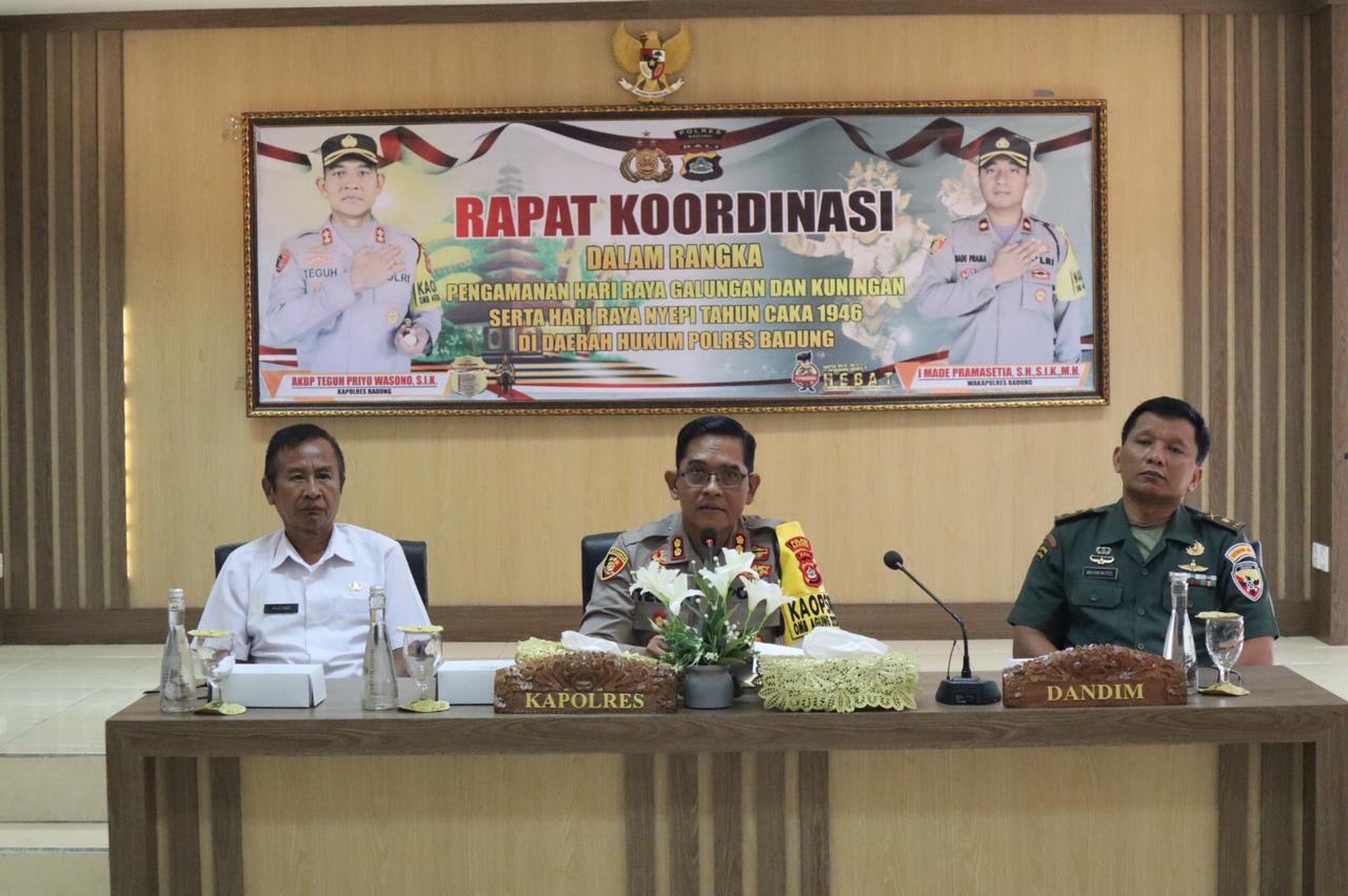 Kapolres Badung AKBP Teguh Priyo Wasono Pimpin Rakor Pengamanan Hari Raya 
