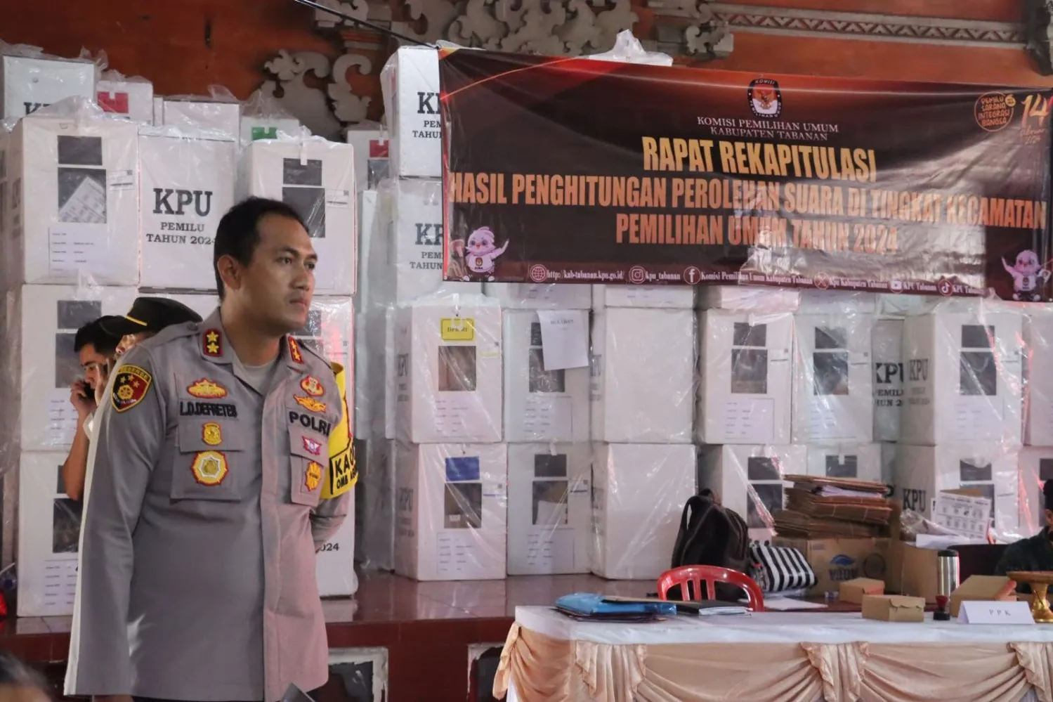 Cek PPK Kecamatan Kediri, Kapolres Tabanan Pastikan Berlasung Dengan Aman 