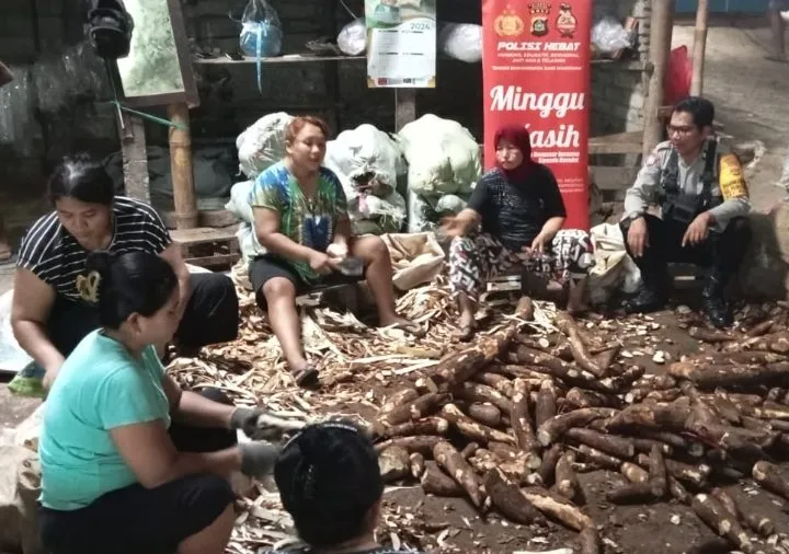 Kehadiran Kepolisian Dihari Minggu Suasana Tampak Lebih Istimewa