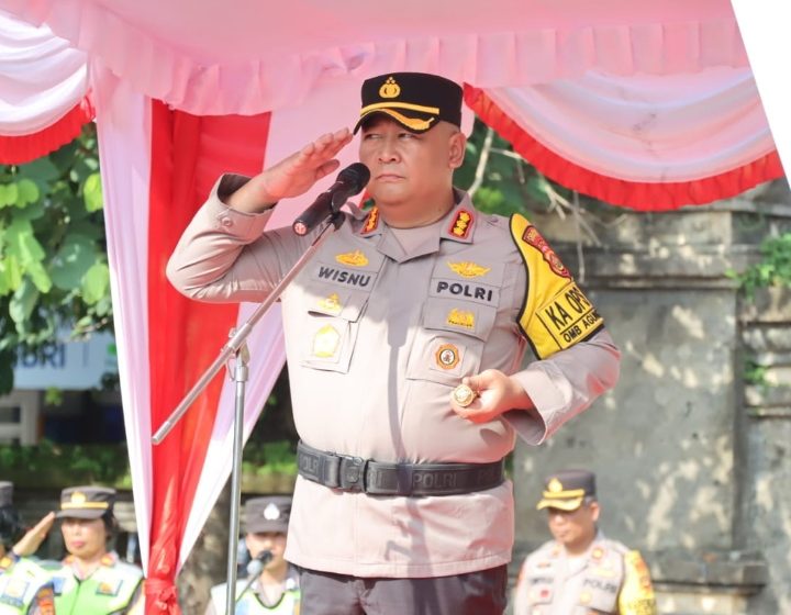 Kapolresta Denpasar Pimpin Apel Pergeseran Pasukan Pengamanan Pemungutan Suara Pemilu 2024 