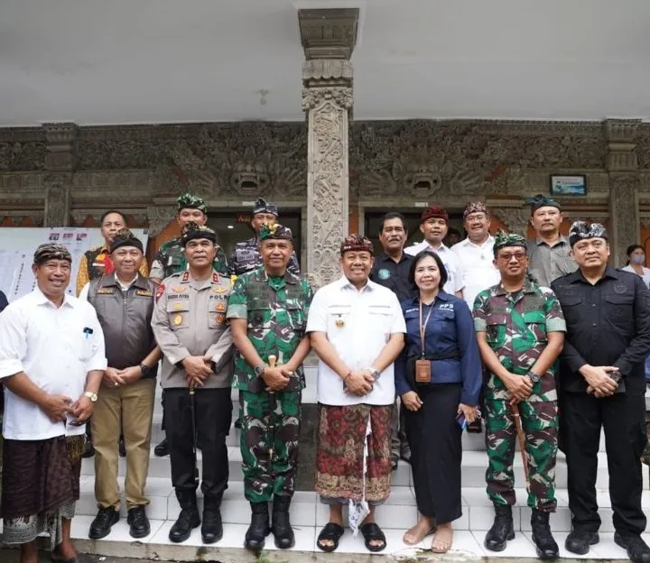 Kapolda Bali Bersama PJ Gubernur Bali Laksanakan Pemantauan TPS, Pastikan Keamanan  