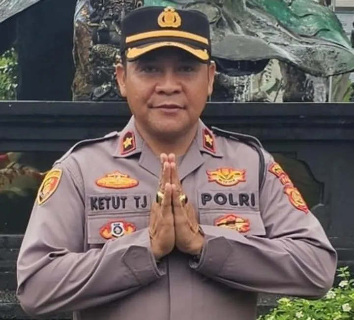 Dua Kelompok Pemuda Sumba Saling Adu Jotos di Depan Indomaret 