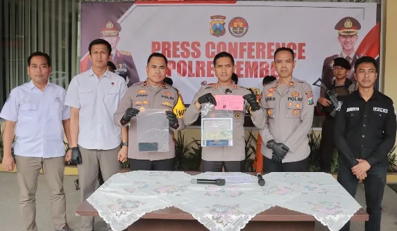 Polisi Berhasil Amankan 3 Orang Tersangka Kasus Perampasan Motor dan Kalung di Jember