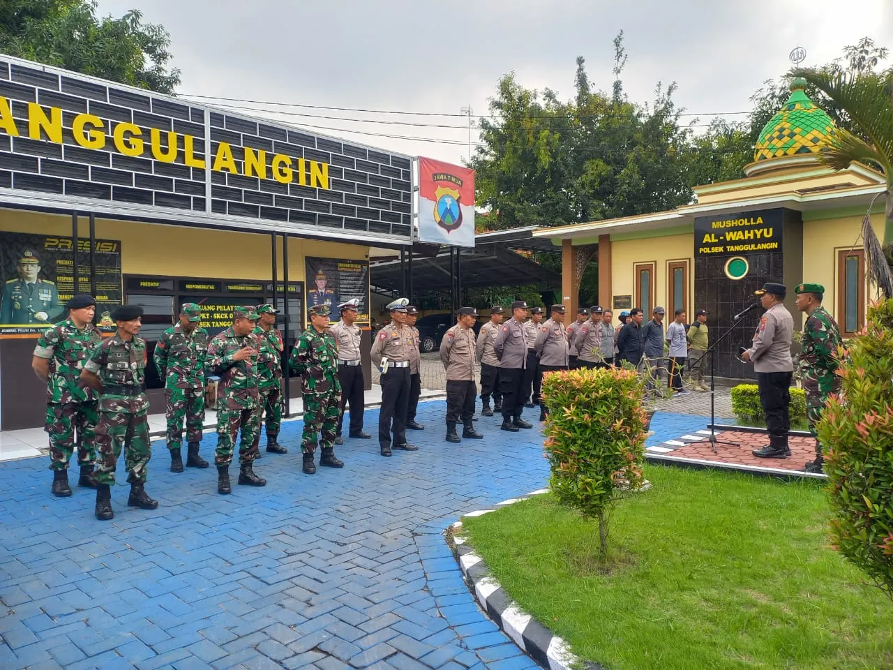 Polsek Tanggulangin Gelar Patroli Gabungan Cipta Kondisi Demi Wujudkan Kamtibmas Jelang Bulan Suci Ramadhan