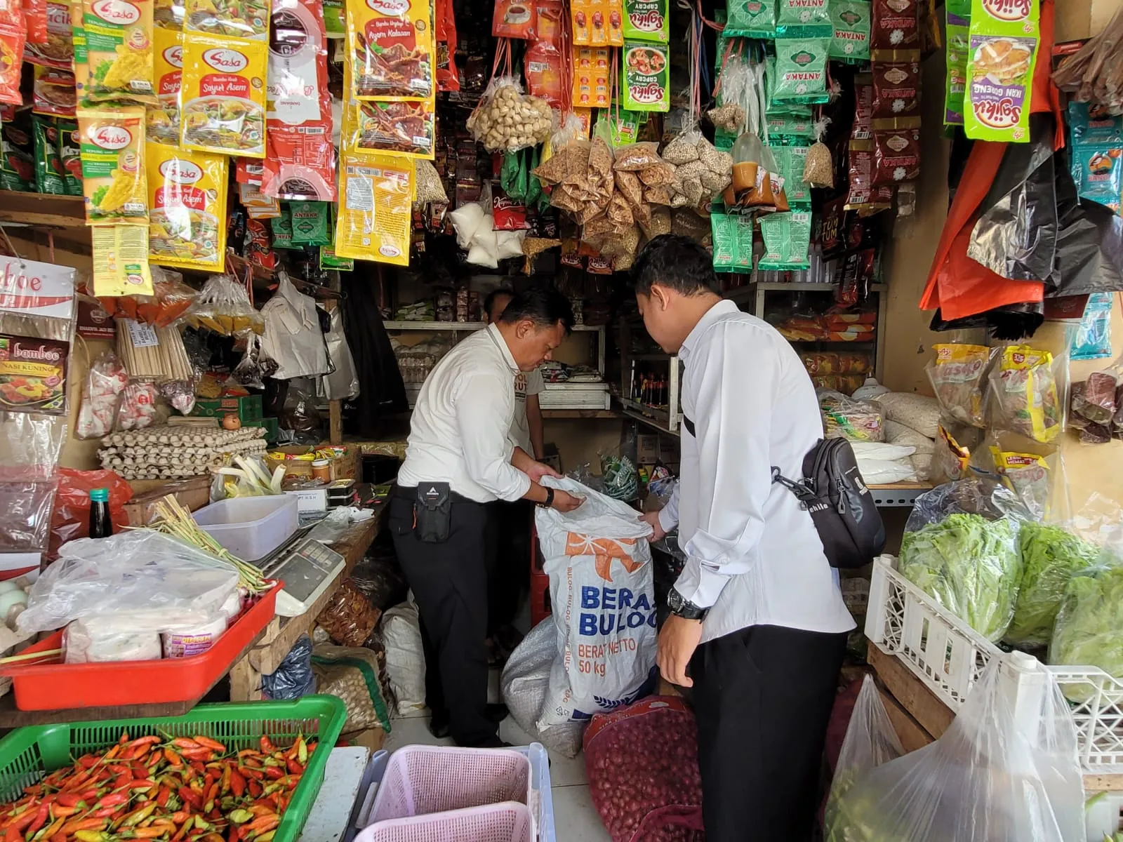 Harga Beras di Bondowoso Mulai Ada Penurunan, Stok Beras Cukup Hingga 4 bulan Kedepan