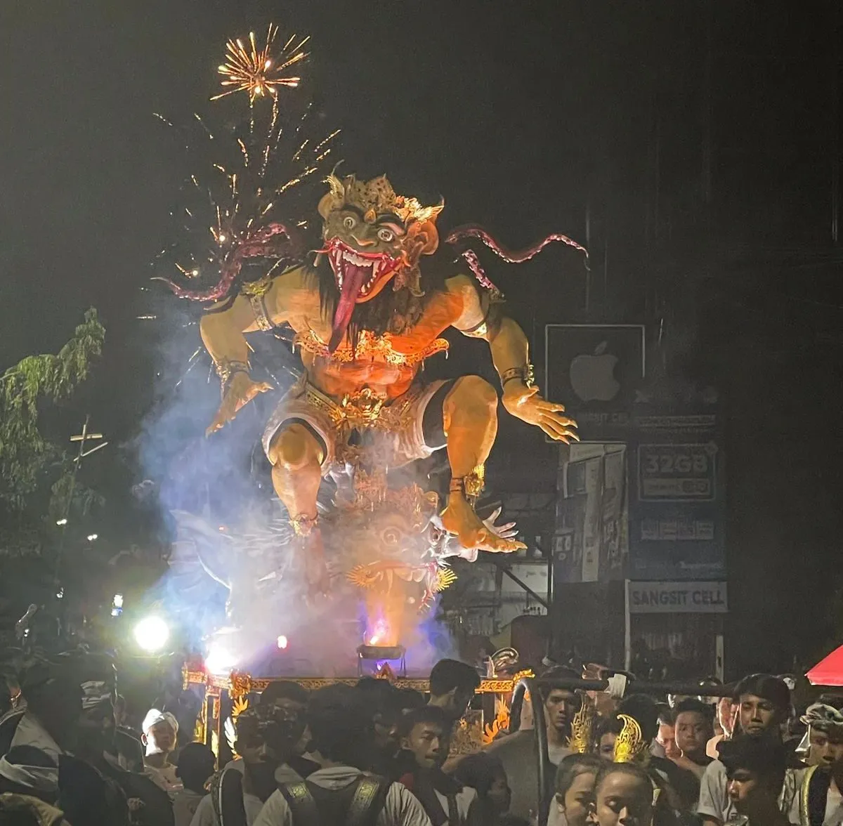 ST Saraswati Bersama OTR Ikuti Lomba Ogoh-ogoh Se-Kabupaten Buleleng