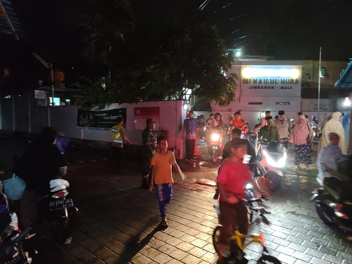 Bulan Suci Ramadhan, BLP Polsek Kutsel Jaga Keamanan dan Kenyamanan Masyarakat