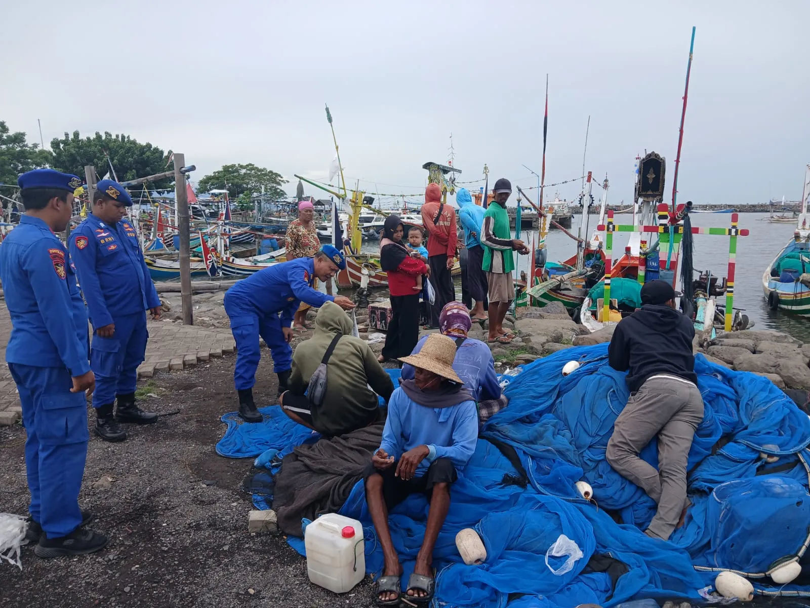 Cegah Laka Laut Satpolairud Polres Situbondo Himbau Nelayan Tingkatkan Kewaspadaan