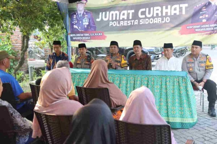 Momen Bulan Ramadhan, Kapolresta Sidoarjo Gelar Jumat Curhat Berbagi Kepedulian Kepada Sesama