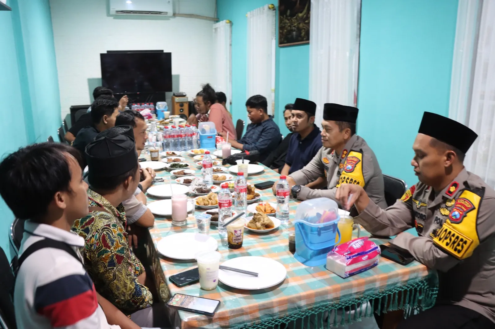 Buka Puasa Bersama Polres Sumenep dan Komunitas Jurnalis Perkuat Silaturahmi