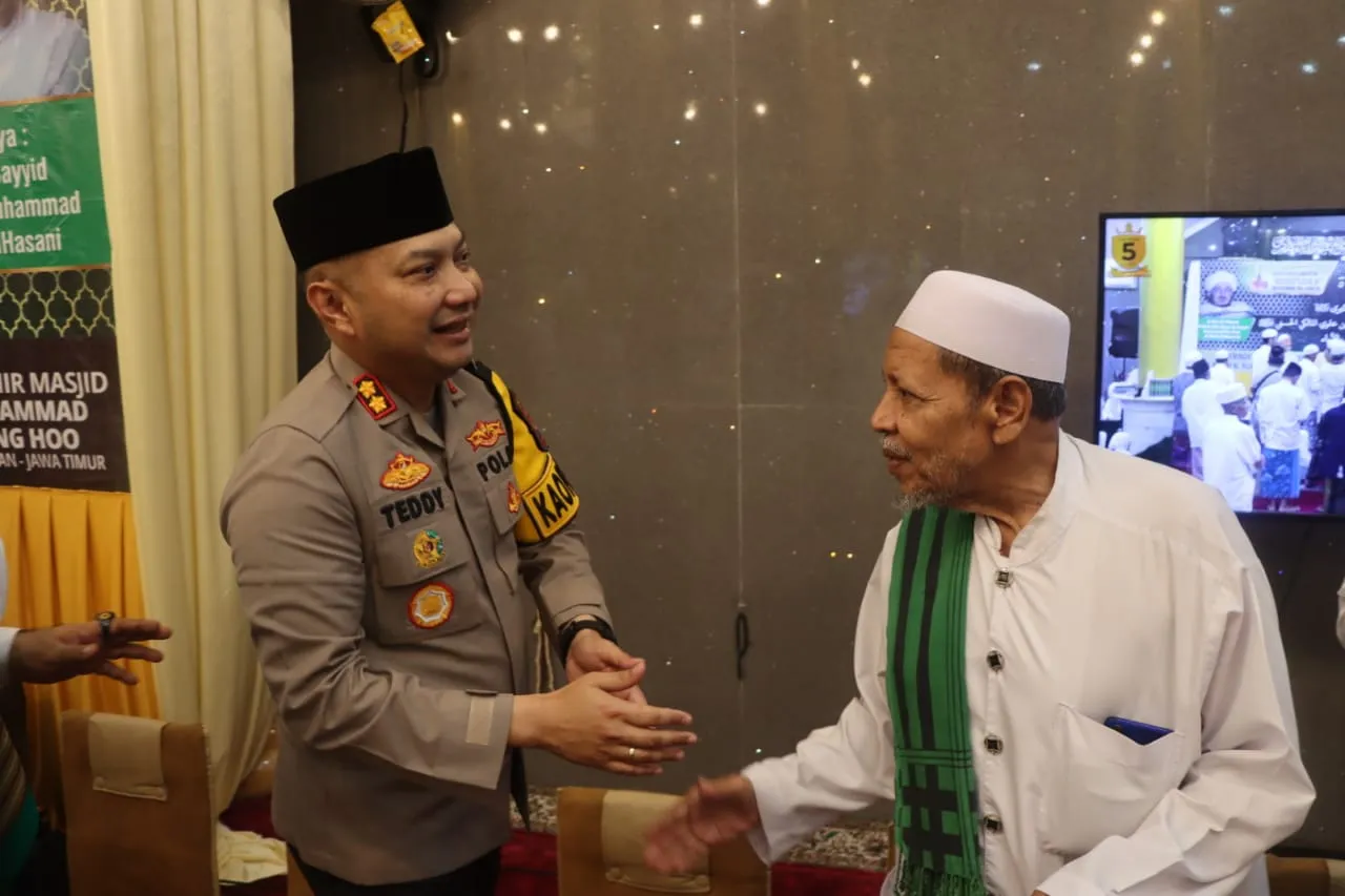 Hadiri Haul Abuya Assayyid Muhammad Bin Alawi Al-Maliki, Kapolres Pasuruan Ajak Ulama Tetap Jaga NKRI
