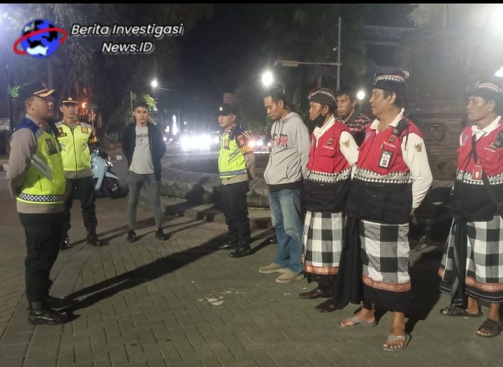 Patroli Malam Minggu Cegah Tiga Cepu, Kapolsek Denbar Pimpin Apel Kesiapan