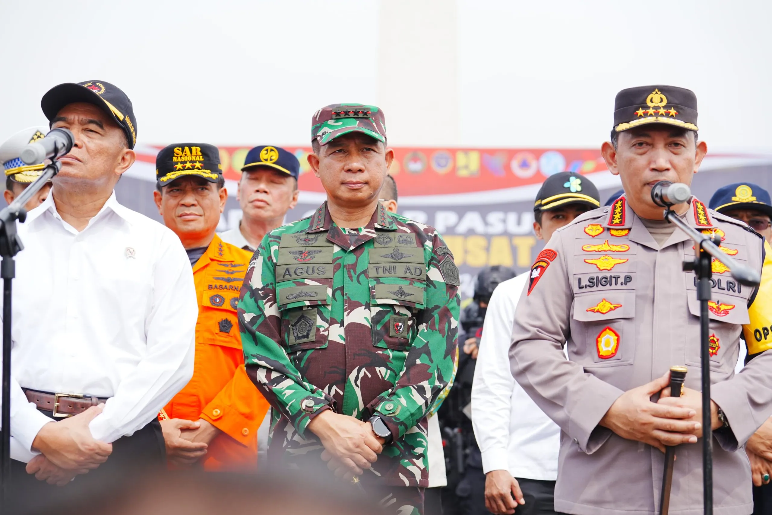 Apel Gelar Pasukan Ops Ketupat, Kapolri Ungkap Upaya-Strategi Wujudkan Mudik Yang Aman dan Nyaman