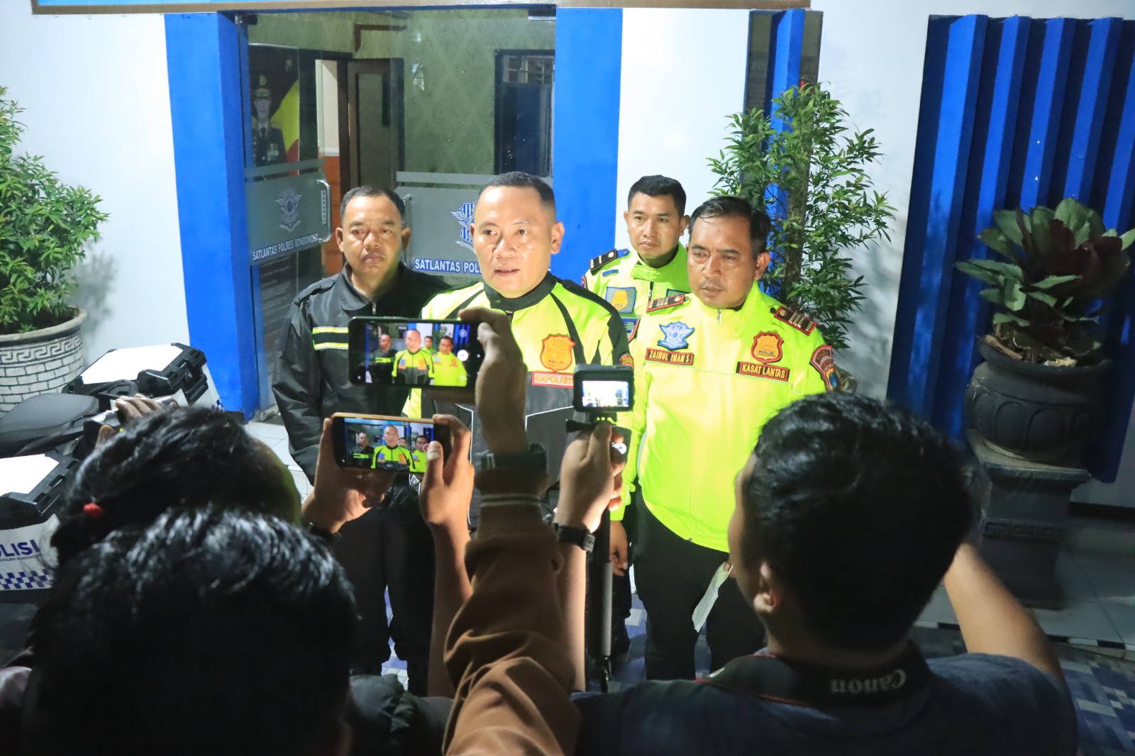 Polres Bondowoso Amankan Sejumlah Kendaraan Pengangkut Battle Sound