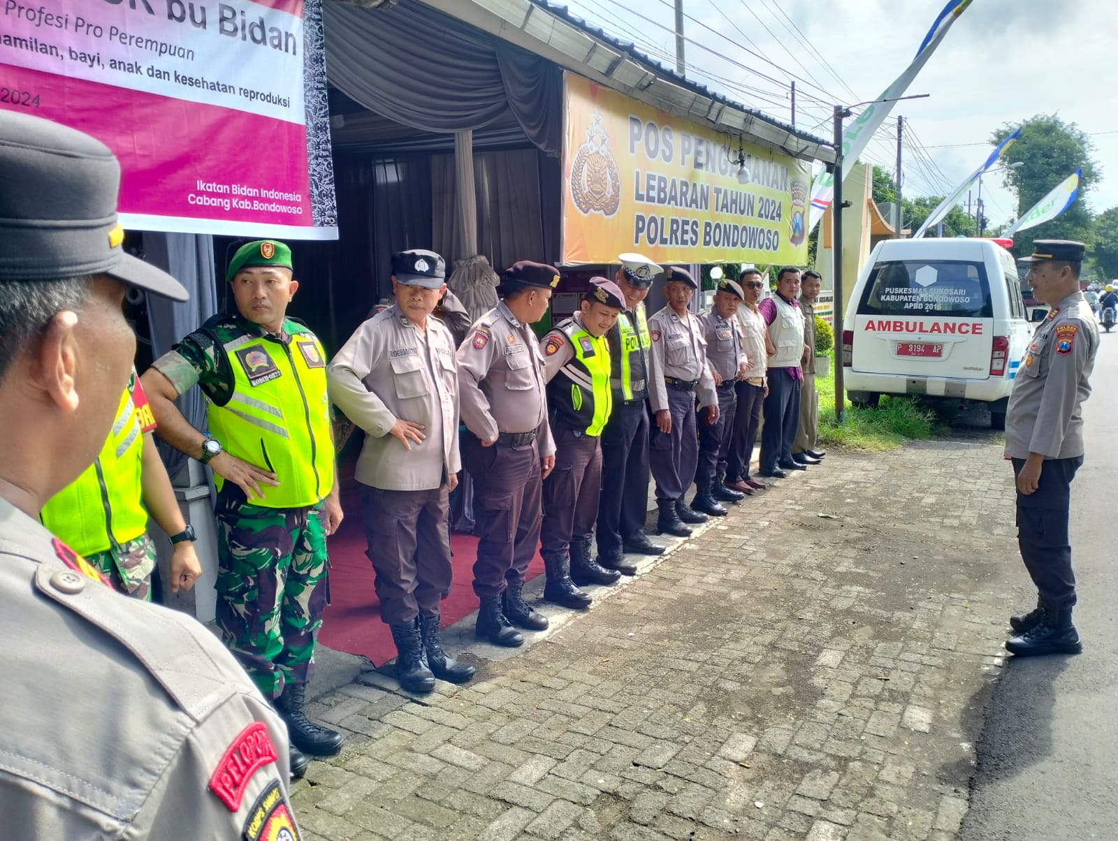 Beri Pelayanan Prima, TNI-Polri Mendapatkan Apresiasi Dari SMSI Bondowoso