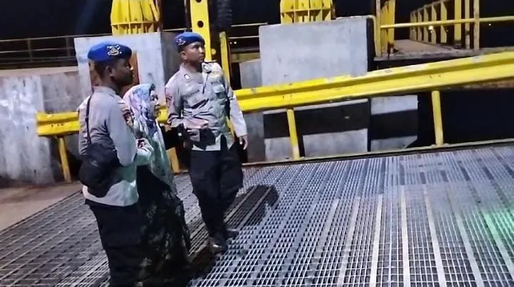 Layanan Prima Balik Mudik Lebaran Polres Situbondo Siagakan Personel di Pelabuhan Jangkar