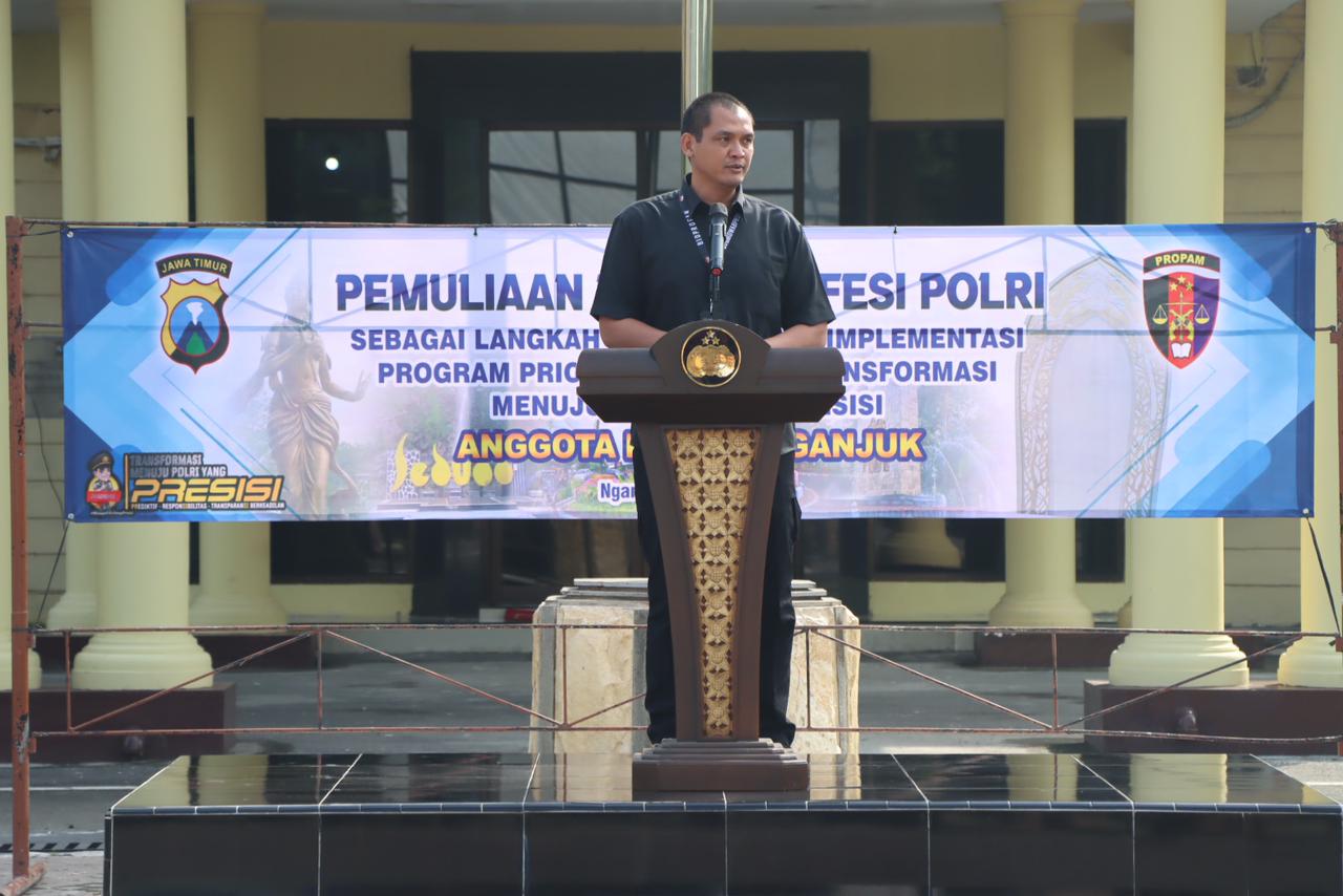 Tim Bidpropam Polda Jatim Gelar Gaktiblin Anggota di Polres Nganjuk