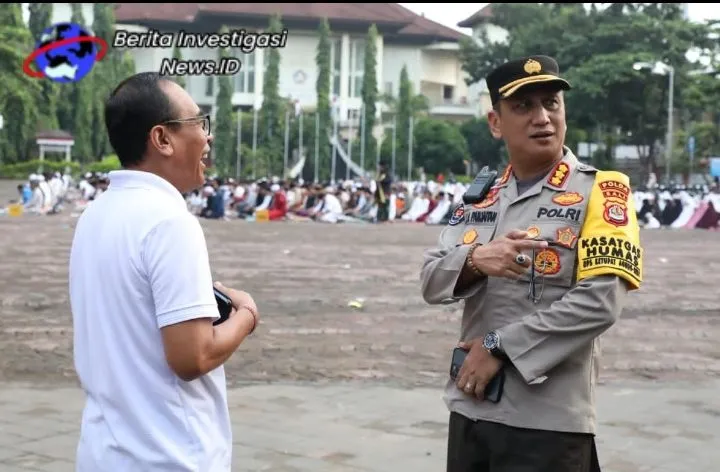 Kabid Humas Pantau Ibadah Sholat Ied di Gor Ngurah Rai