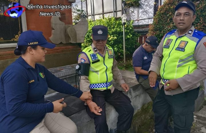 Kasubsatgas Dokkes Periksa Kesehatan Personil Pengamanan OKA 2024