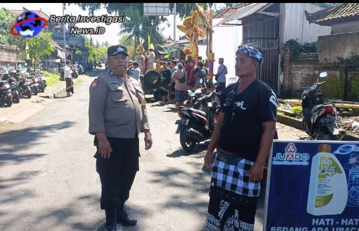 Implementasi Sipandu Beradat, Bhabinkamtibmas dan Pecalang Amankan Upacara Pernikahan