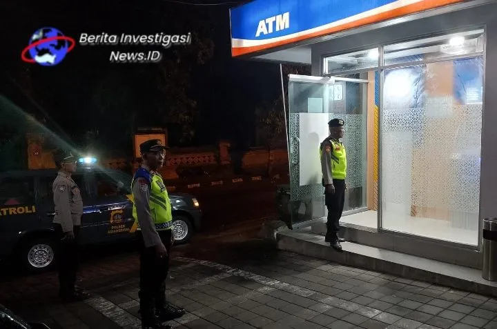 Blue Light Patrol Polsek Abiansemal Sambangi Bank dan Gerai ATM
