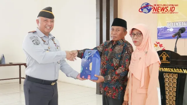 34 Tahun Mengabdi Lapas Narkotika Kelas IIA Pamekasan Kanwil Kemenkumham Jatim Lepas Satu Pegawai Terbaik Memasuki Purna Tugas