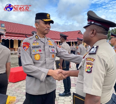 Sejumlah Polisi di Pegunungan Bintang Diganjar Pin Emas Kapolri Hingga KPLB