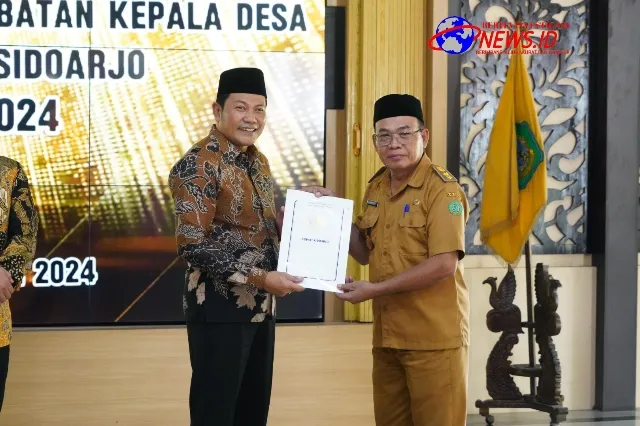 Sidoarjo Gerak Cepat, Plt. Bupati Serahkan 58 SK Penambahan Masa Jabatan Kades