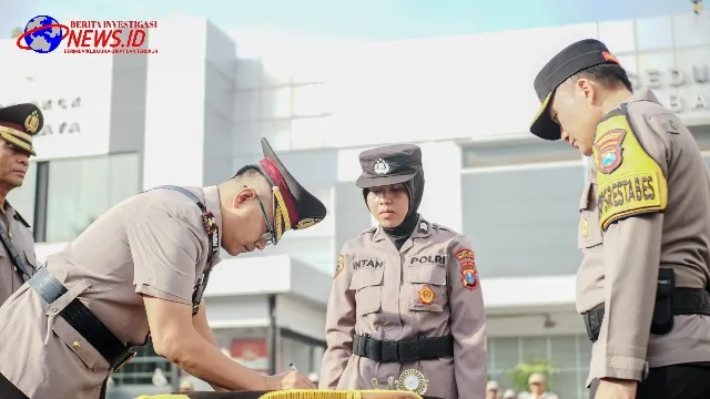 Kapolrestabes Surabaya Pimpin Pelantikan dan Serah Terima Jabatan Pejabat Utama Serta Empat Kapolsek Jajaran
