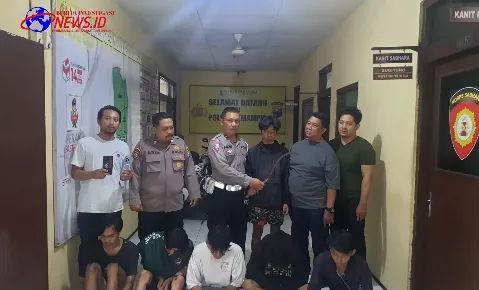 Respon Cepat Aduan Masyarakat Polisi Gagalkan Aksi Tawuran Dua Kelompok di Sidotopo Lor, 6 Remaja Diamankan