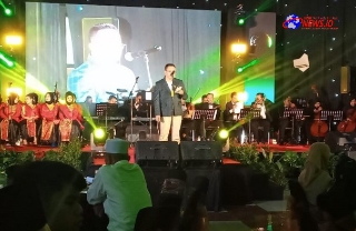 Gala Night Dekade I UMAHA Dimeriahkan Cak Lontong