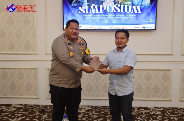 Kapolres Pamekasan Dinilai Peduli Kebebasan Pers, PWI Beri Penghargaan