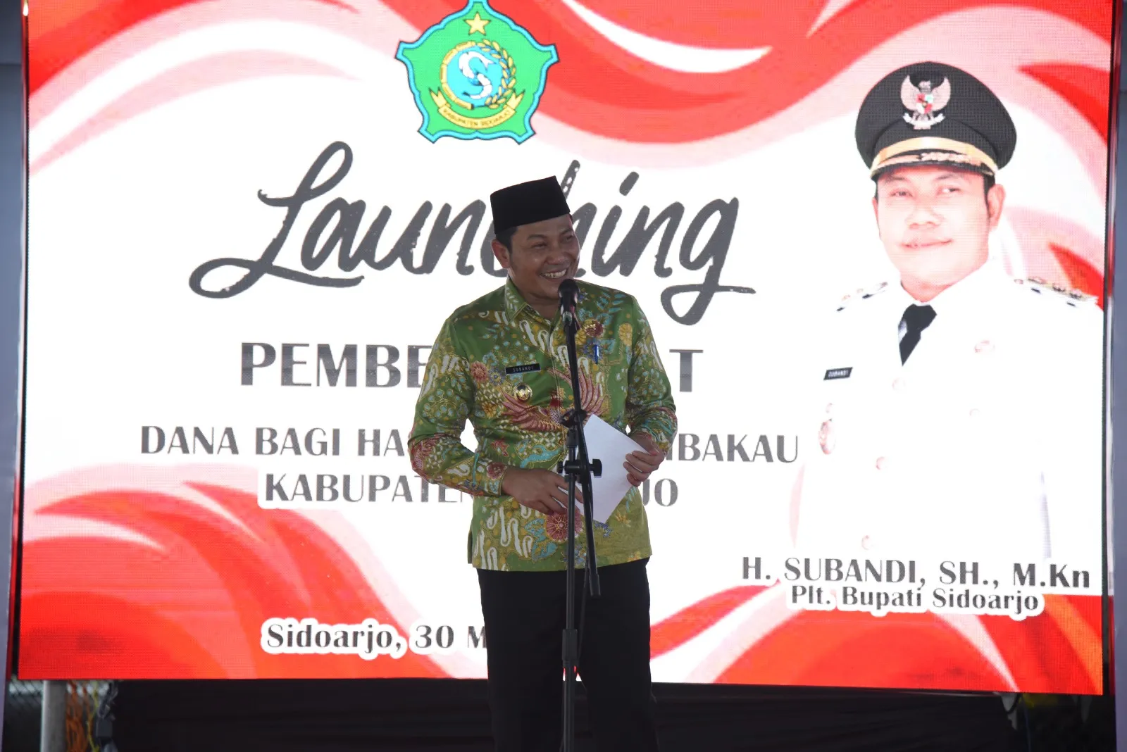 5.011 Buruh Pabrik Rokok Sidoarjo Terima BLT DBHCHT