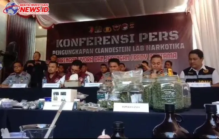 Konferensi Pers, Kabareskrim Polri Ungkap Penangkapan Kasus Clandistine Laboratorium 