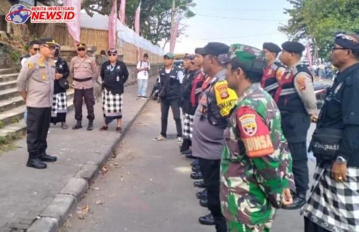 Polsek Dentim Amankan Putih Abu Festival di Pantai Padang Galak