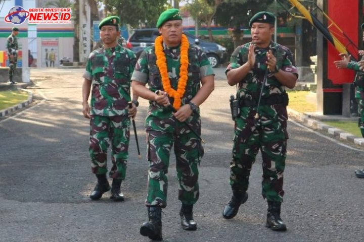 Danpussenif Kunjungi Yonif Raider 900/SBW Didampingi Danrem 163/Wira Satya 