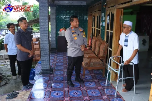 Disambut Haru, Kapolres Ngawi Kembalikan ke Pemilik Pick Up Yang Hilang Ditemukan Polisi