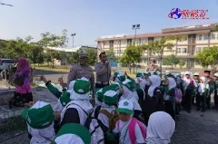 Polresta Sidoarjo Edukasi Tertib Berlalu-lintas Kepada Pelajar