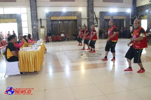 Meriahnya Hari Ulang Tahun Bhayangkara ke 78 Tahun 2024, Polres Bangkalan Gelar Lomba Senam Kreasi "Tamang Pung Kisah"