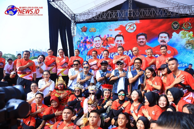 Kapolri Buka Bhayangkara Fun Walk 2024 : Bersama Bergerak Untuk Persatuan