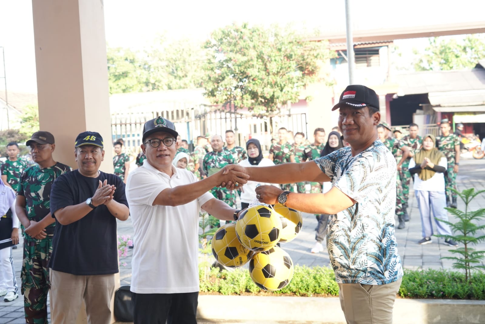 Semangat Gotong Royong dan Kesejahteraan : Kegiatan Senam Bersama di Desa Penambangan Sidoarjo