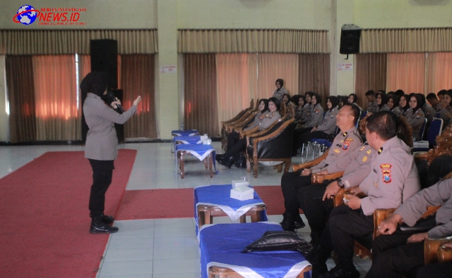 Untuk Pengamanan Pilkada 2024 Polres Jember Beri Pembekalan Psikologi Massa Bagi Anggota