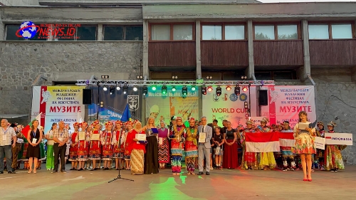 Bawakan Cerita Tsunami Aceh, SMA Labschool Kebayoran Juara Umum International Youth Festival of Music and Arts - The Muses 2024 Bulgaria