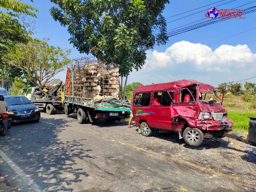 Laka Lantas di Sepulu Bangkalan Libatkan Tiga Kendaraan Bermotor, Satlantas Polres Bangkalan : 8 Orang Menderita Luka