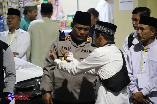 Polisi Lakukan Pengamanan, Gresik Bersholawat di Pulau Bawean Berjalan Kondusif